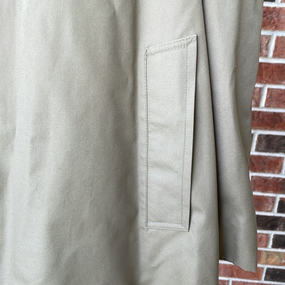 Towne By London Fog Trench Coat Zip-Out Lining - Picture 4 of 14